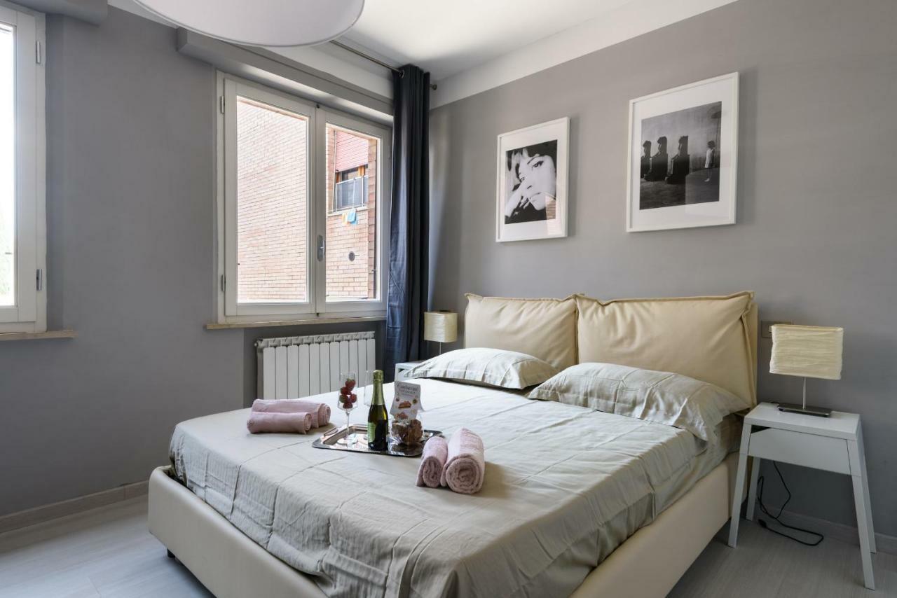 Appartement Cappuccini Studio With Parking à Sienne Extérieur photo